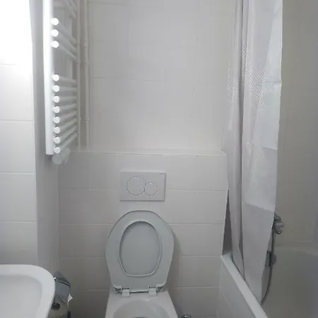 Charming Flat Center And Near The