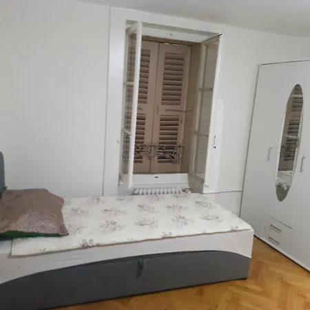 Charming Flat Center And Near The *